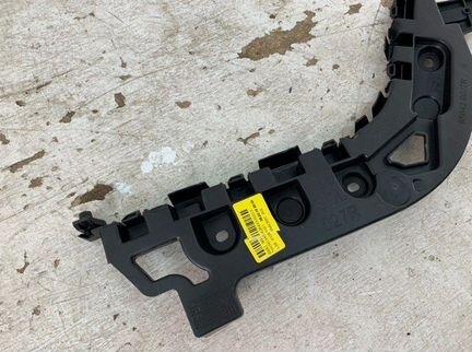 Кронштейн бампера задний левый Renault Fluence 1