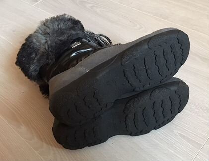 Зимние женские сапоги