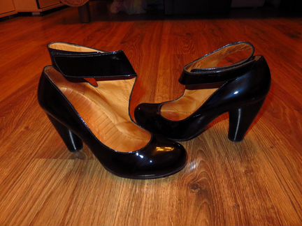 Туфли лаковые Chie Mihara