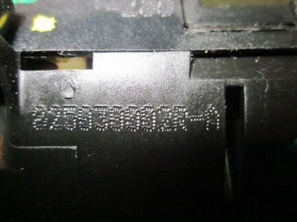 Замок задней левой двери для Рено Меган 3 2011гв