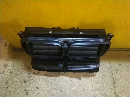 Передняя панель воздуховод BMW F10 бмв 5