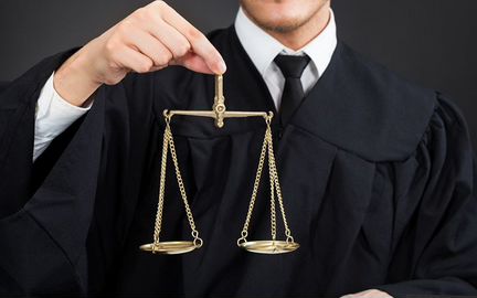 Юрист по земельному праву