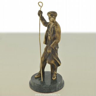 Бронзовая статуэтка 