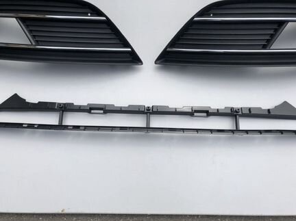 Решетки в бампер audi A4 8K rest