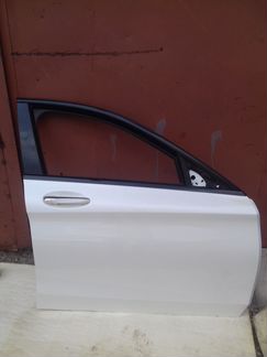 Дверь правая Mercedes 205 оригинал идеал без дефек