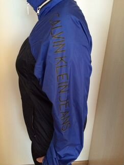 Ветровка calvin klein jeans р. L (48-50)