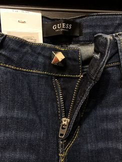 Джинсы Guess