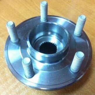 Ступица передняя 1820754 Ford Focus III