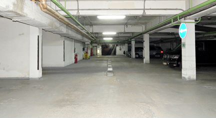 Машиноместо, 24 м²