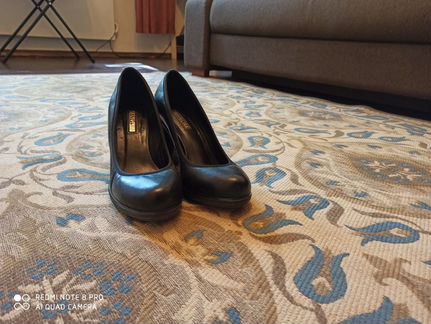 Кожаные туфли. Все по 799