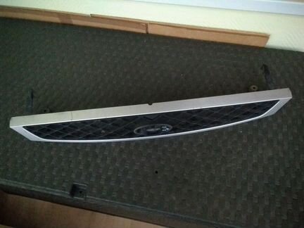 Оригинальная решетка радиатора Форд Фокус 1 рстайл