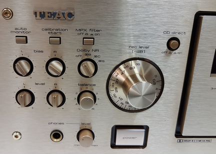 Teac V 8030S-топовая модель 1994 год