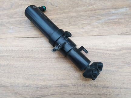 Левый правый фароомыватель Mercedes W221 С216