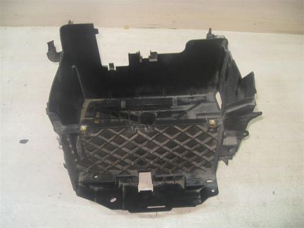 Площадка под акб Renault Scenic 3 (JZ) 2010