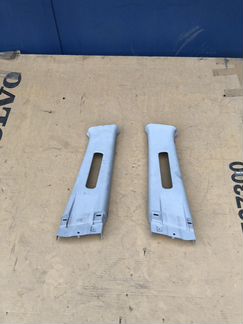 Обшивка средней стойки Mazda CX 7