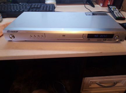 DVD player Pioneer DV-585A