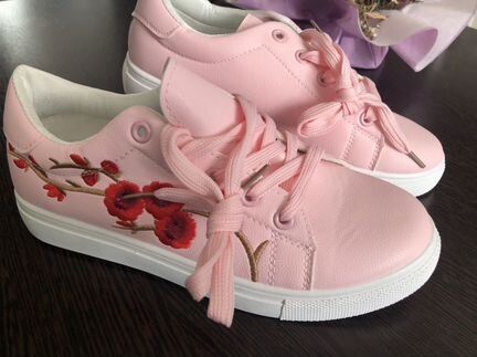 Новые Кроссовки эко кожи