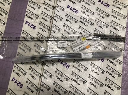 Молдинг правый заднего бампера Volkswagen Teramont