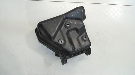 Корпус воздушного фильтра Toyota Avensis 3, 2010