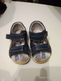 Сандали детские 20р