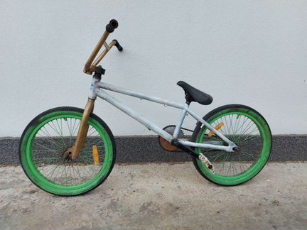 Трюковой велосипед bmx