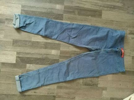 Женские джинсы, новые