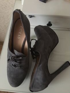 Guess новые туфли 38 размер