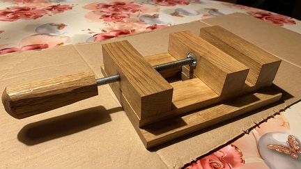 Тиски столярные