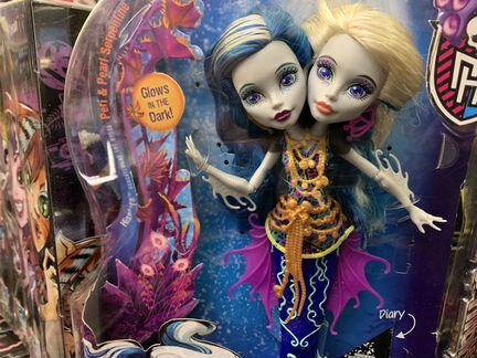 Пери Перл страшный риф Монстр Хай кукла в коробке