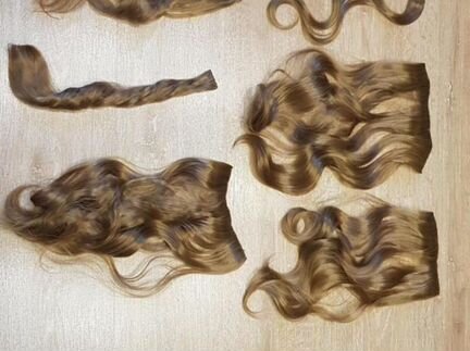 Волосы на заколках