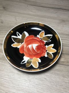 Фарфоровый чайный сервиз