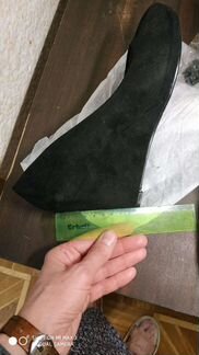 Черные замшевые туфли