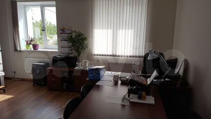 Здание, 1204 м²