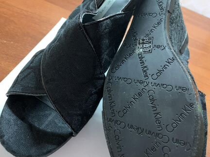 Calvin Klein Новые Босоножки Женская обувь