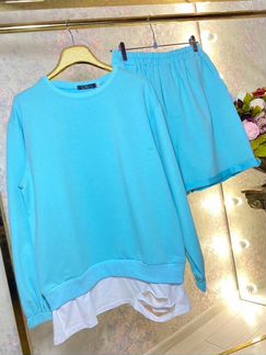 Костюм: свитшот и шорты