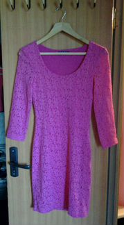 Платье розовое