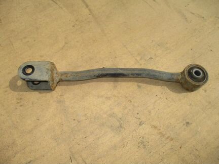 Рычаг задний поперечный для Kia Quoris 2012-2018
