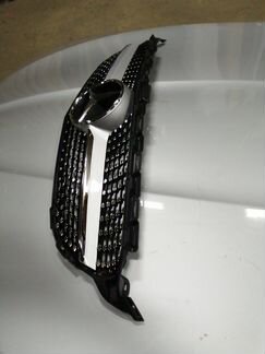 Решетка радиатора Мерседес 205