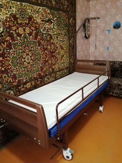 Функциональная кровать медицинская