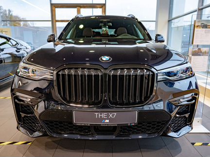 BMW X7 4.4 AT, 2020