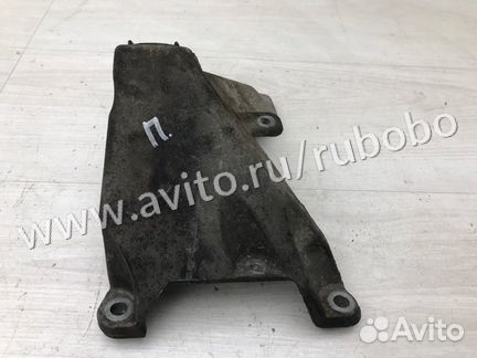 Кронштейн двигателя правый правый Audi A8 D3 BHT