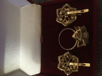 Золотой комплект бриллиант