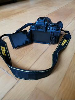 Зеркальный фотоаппарат